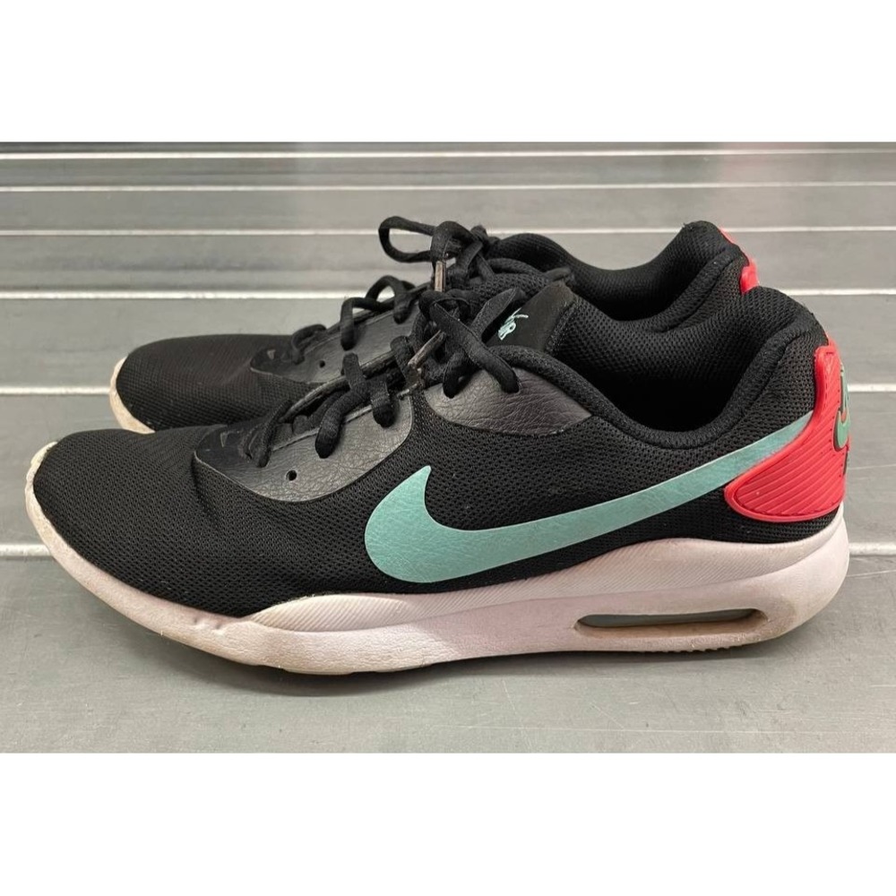 Nike Air Max Oketo Shoes Womens 9.5 Black Aurora Pink Casual Sneakers